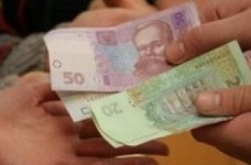 Зарплати освітянам будуть платити благодійними внесками?