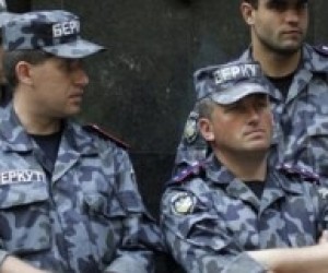 У Києві студенти, що страйкують, заблокували інститут