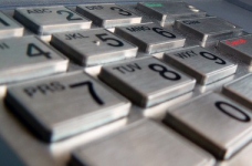 МОН хоче знати як виші виплачують стипендії