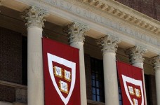 Стартував відбір школярів на навчання за кордоном