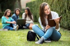 Бакалаври-юристи отримають дипломи раніше