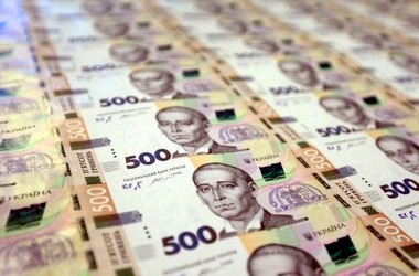 Чи отримуєте ви задекларовані урядом зарплати?