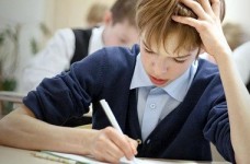 Дітям з зони АТО спростили доступ до екстернату