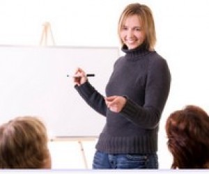 Ефективніше вивчати іноземну мову: з учителем чи ні?