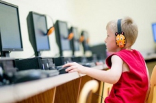 Санітарні норми використання комп'ютерів у школах скасовані