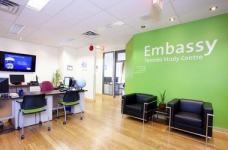 Англійська за кордоном: курси зі знижкою до 25%