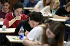 Київ і Львів лідирують за результатами ЗНО