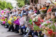 Чи потрібно проводити святкові лінійки на 1 вересня?