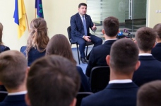 Уряд ініціює переобладнання початкової школи