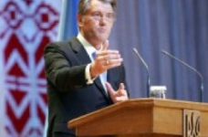 Ющенко: Третина випускників не знаходять собі робоче місце