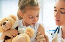 МОЗ радить робити щеплення дітей проти грипу