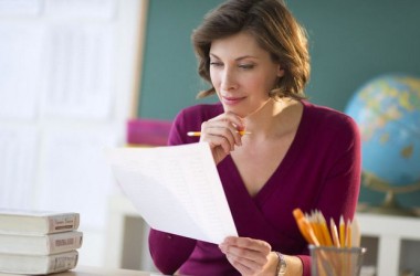 Заміна тимчасово відсутнього учителя без поділу класу