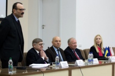 Польща допоможе Україні створити фонд досліджень