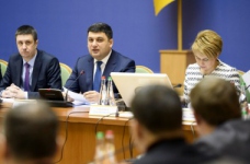 Уряд не оприлюднює постанову про зарплати освітян