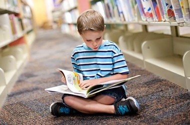 МОН просить авторів підручників подбати про їх дизайн