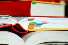 МОН запрошує експертів для аналізу проектів підручників