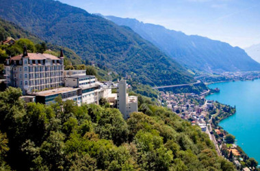 Дізнайтесь все про навчання у вишах Glion та Les Roches