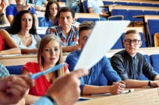 Заклади профосвіти зарахували 60 тисяч учнів