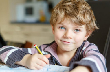 Описуємо предмети навколо, свої дії й відчуття