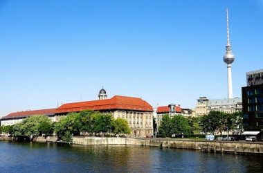 Університет Німеччини запрошує на навчання