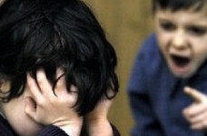 Вчителі підтверджують проблему насильства серед дітей