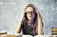 Насильство батьків над вчителями можуть визнати булінгом