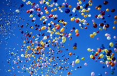 Школярі закликали не відпускати повітряні кульки