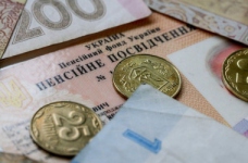 При виході на пенсію освітяни мають право на допомогу