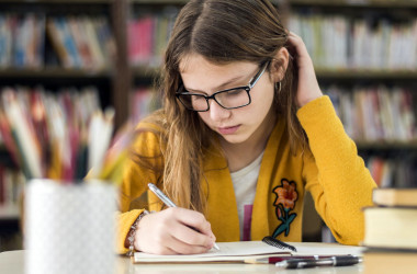 Частина шкільних підручників доставлена в регіони