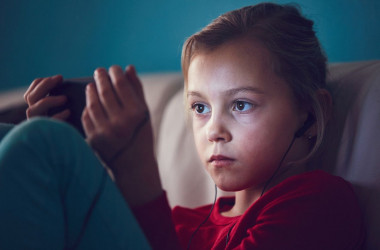 В Україні розроблять стратегію захисту дітей в Інтернеті