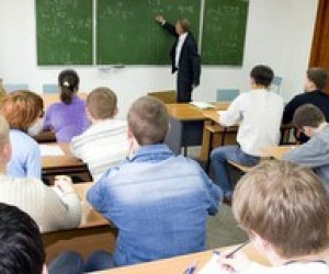 "За" и "против" десятилетки в школах