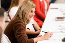 Олена Зеленська обговорила якість харчування у школах