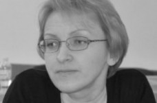 О. Бондаренко: кошти треба вкладати не у школи, а в освіту