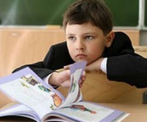 Міносвіти АРК розробило план заходів "Шкільний підручник"