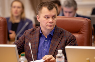 За рік зарплати зростатимуть на дві тисячі грн, - Милованов