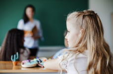 Усі діти мають володіти українською, - Новосад