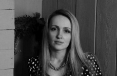 Н. Азарова: усім потрібна безвідмовна вчителька