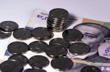 МОН: місцева влада зможе платити повні надбавки вчителям