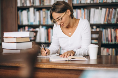 Викладачів вишів запрошують на стажування в Польщі