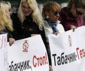 Акції проти і на підтримку Табачника в Києві (фото)