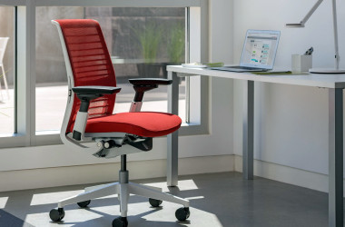 Компьютерное кресло для учебы и работы от магазина Маркет мебели