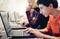 Майбутні учасники ЗНО можуть дізнатись про стан реєстрації