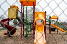 Дитячі майданчики столиці закриті для відвідування