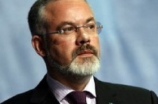 Табачник хоче підпорядкувати всі вузи Міністерству освіти, тому що ми як "папуаси"