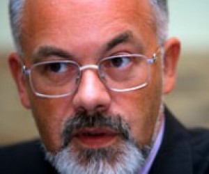 Табачник: розмови про плату за атестат вважаю абсурдними