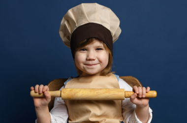 Вивчаємо з дитиною професії: хто чим займається?        