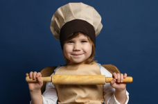 Вивчаємо з дитиною професії: хто чим займається?        