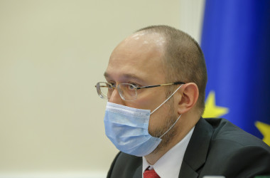 Прем’єр: видатки на освіту максимально збережені