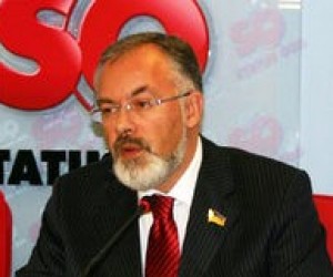 Д. Табачник: Низку українських вузів доведеться закрити