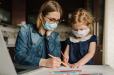 Уряд очікувано продовжив карантин до 11 травня